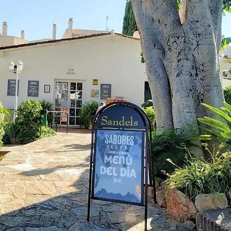 Carihuela Luxus Lejlighed *